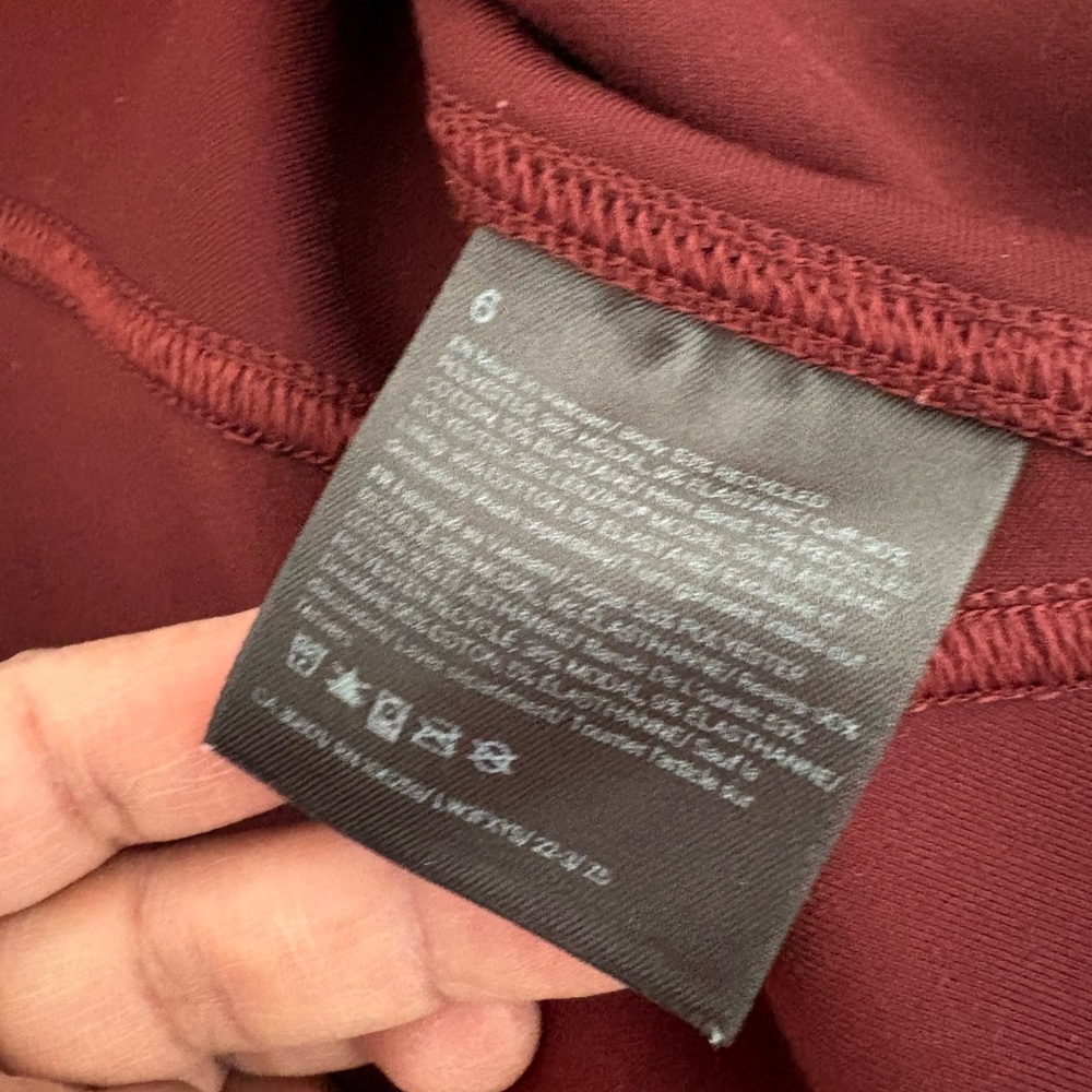Lululemon Athletica Burgundy Jacket women’s size 6 - Picture 8 of 15